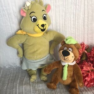 HANNA BARBERA YOGI BEAR & CINDY BEAR stuffed plush animal toys